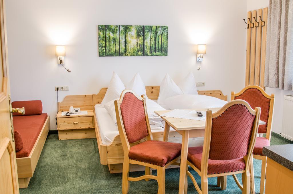 Pension Edelweiss Sankt Johann im Pongau Extérieur photo