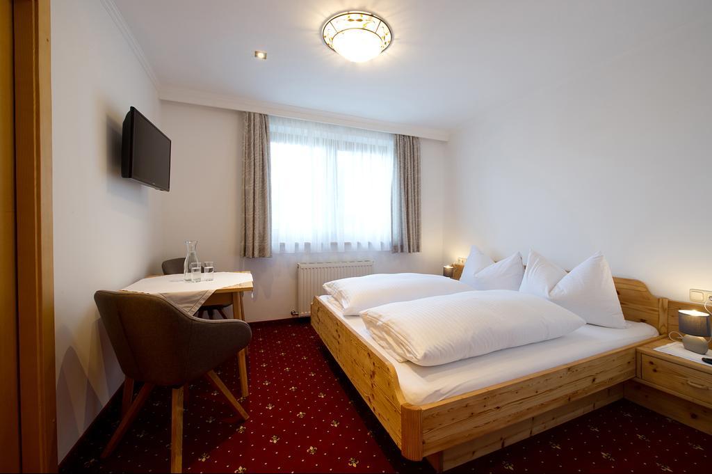Pension Edelweiss Sankt Johann im Pongau Extérieur photo